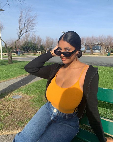 Rionma model pretty pictures