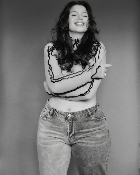 Valeria Vendetta pornstar beautiful images