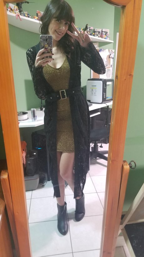 Yanderekamii model perfect galleries