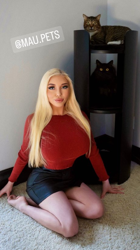 Brooke Michelle naked actress galleries