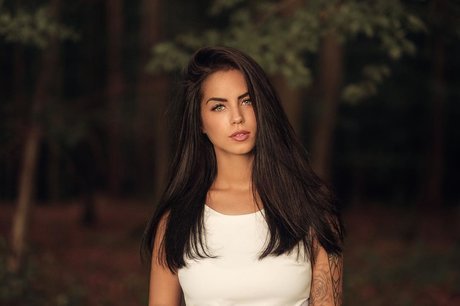 Marlen Valderrama Alvarez exclusive model archive