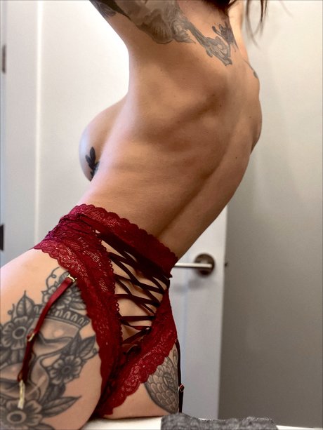 Shelby White star top photos