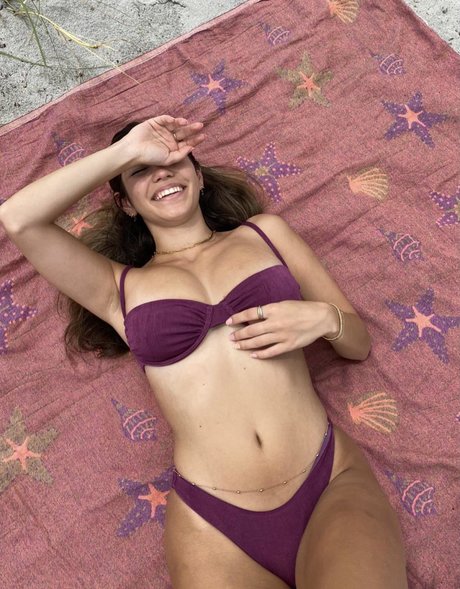 Alina Benun nice model photo