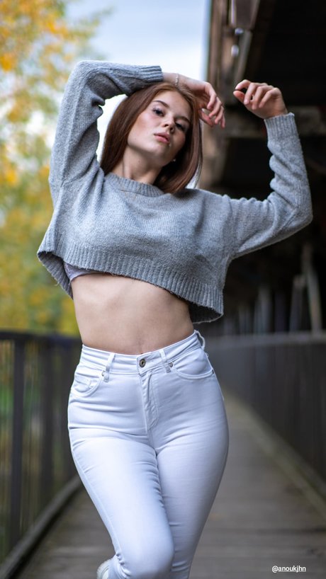 Anouk free model photos