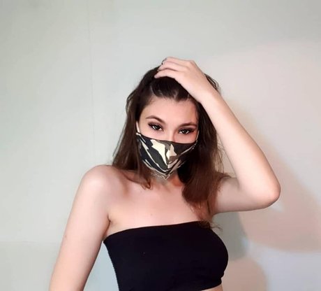 Babyyy Gorilla star nudes photo