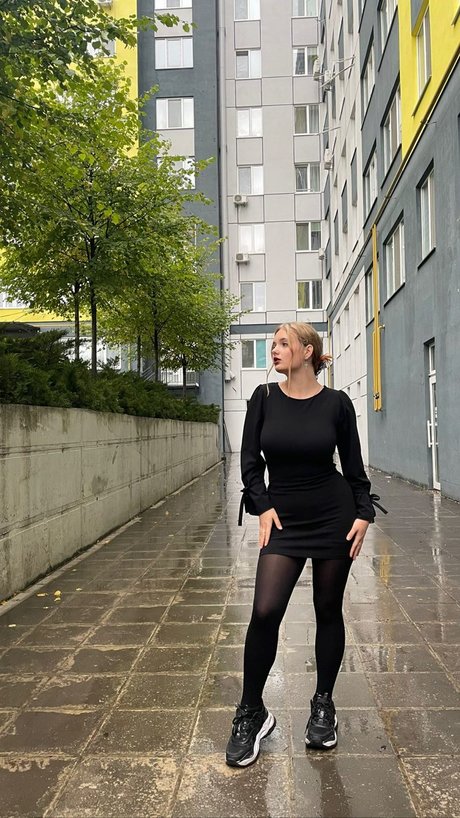 _Caroline Moore_ pornstar beautiful images