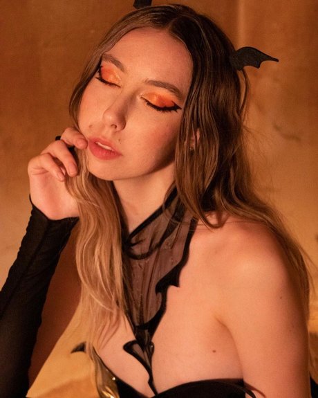 Ella Mooncake best actress photo