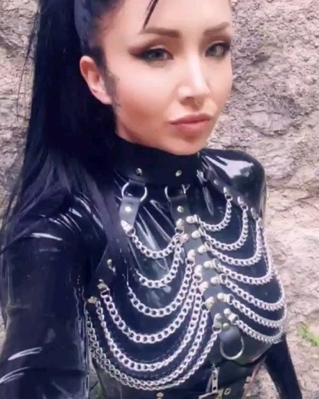 Inkedfleur_ perfect actress photo