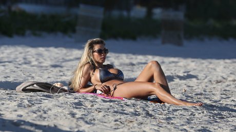 Maria Hering_ erotic model pic