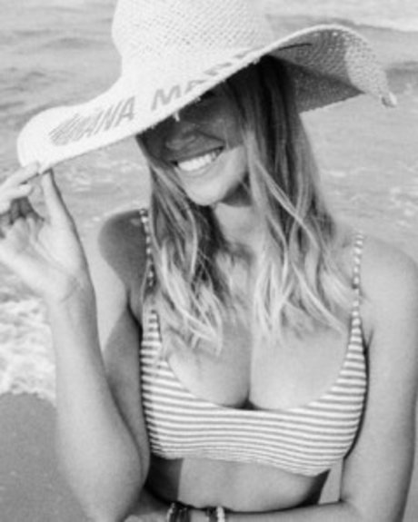 Melanie Kroll model hot archive