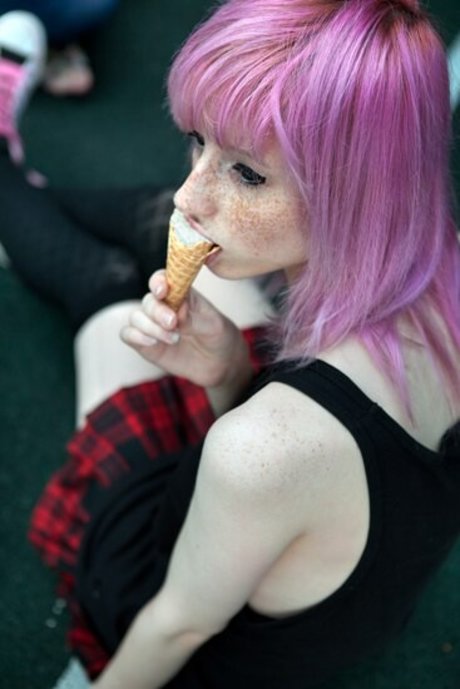 Eliza Satu high quality model img