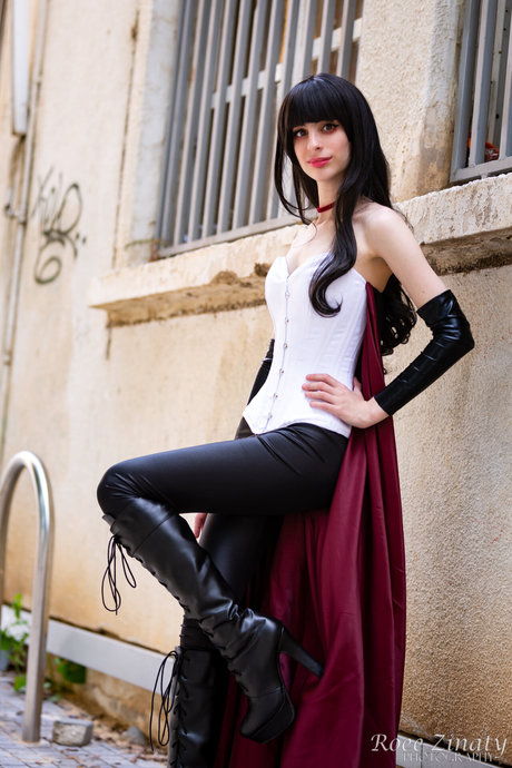 Maya Gold erotic star images