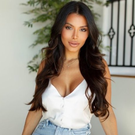 Jessica Giselle hot star picture