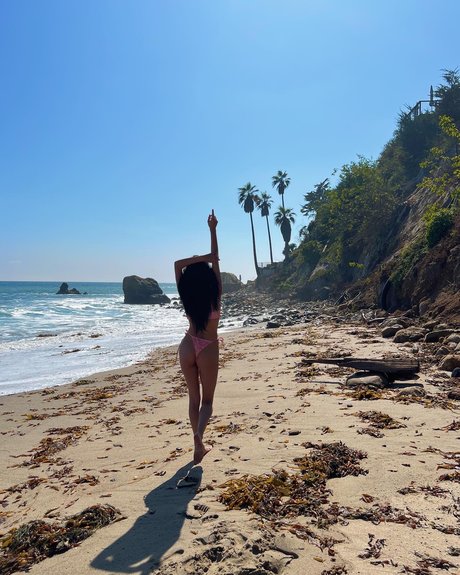 Sofia Dubois nude star photos