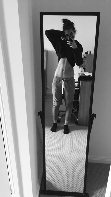 Loser Dyke exclusive model photos