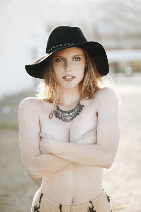 Stella Hayes_ adult model gallery