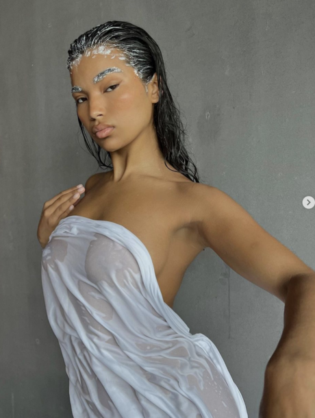 Chloe Scantlebury model high quality images