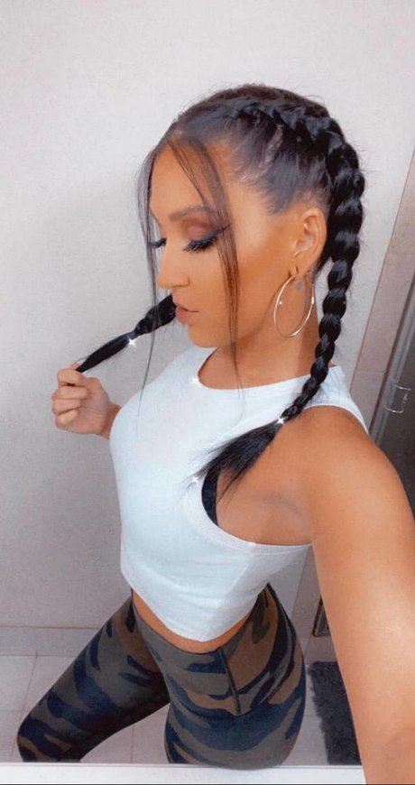 Makayla Mackie_ art star pic