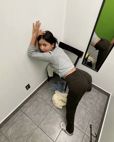 i am clementine model art img