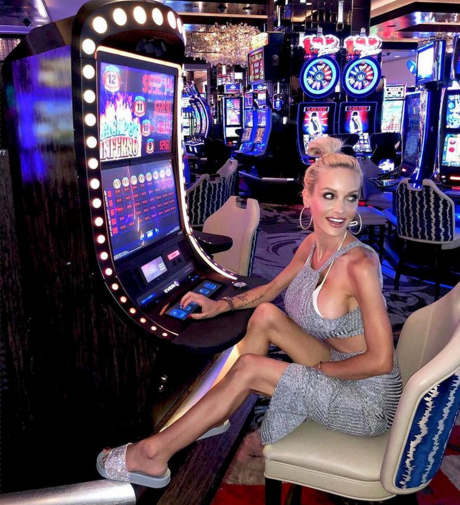 Ramona Perthel hd actress photo