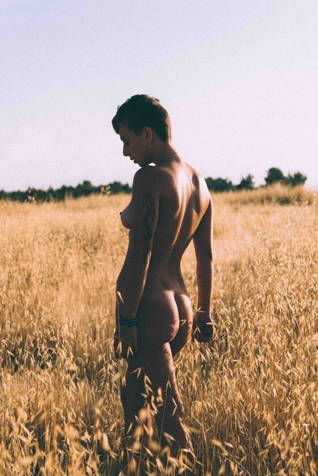 Tohar Frie pornstar exclusive photo