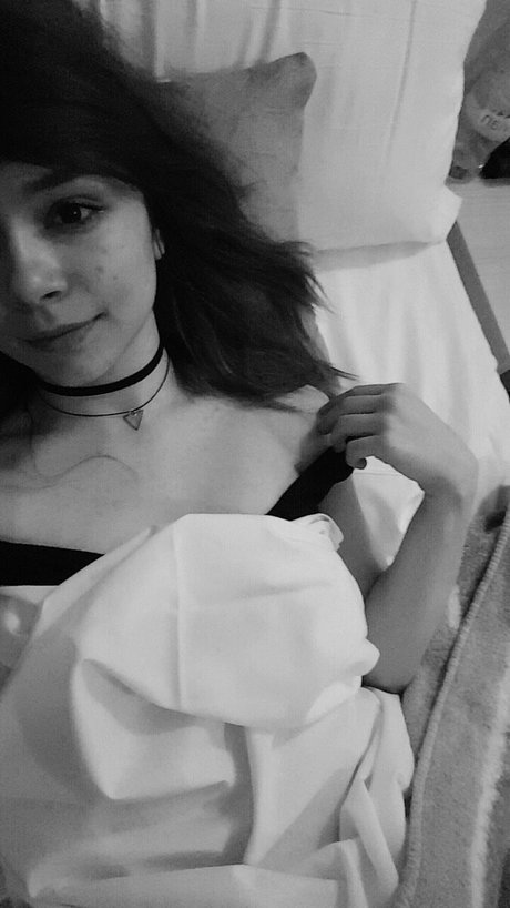 Csillabu porn model photos