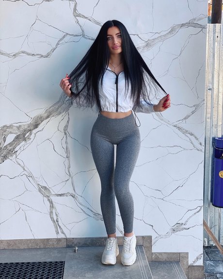 Dianna Petrova hd actress archive