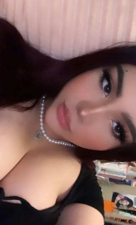 Elevhn nudes model img