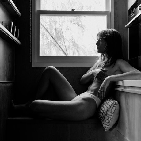 Emily Labowe pornstar xxx pictures