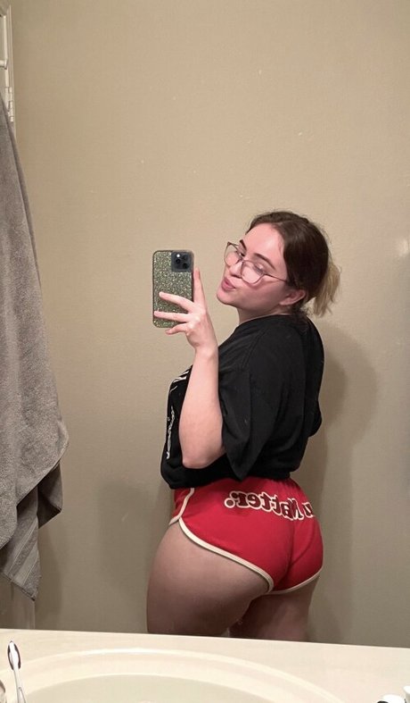 Danielle Delgado nude pornstar image