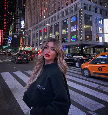 Linabmn exclusive actress pics