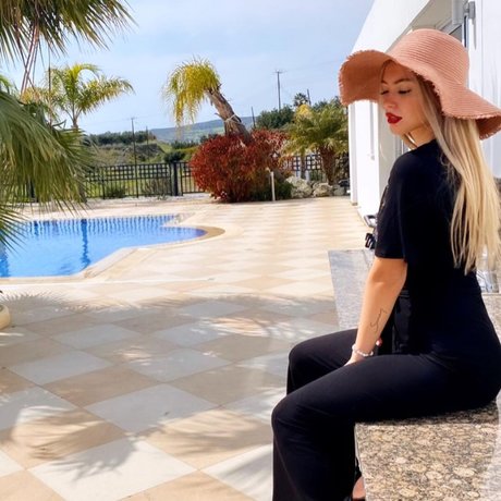 Linabmn star nude pics