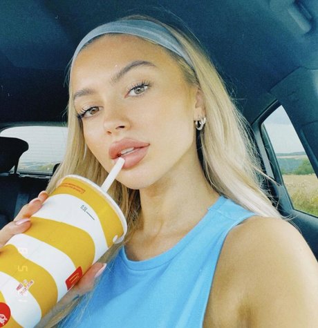 Linabmn pornographic model galleries