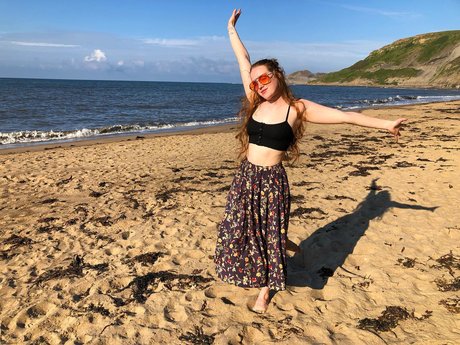 Lucie Middleton model nude img