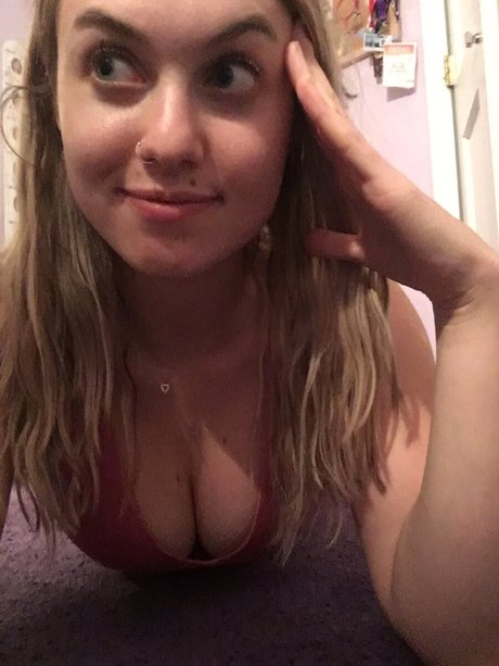 Nicfegan star top photo