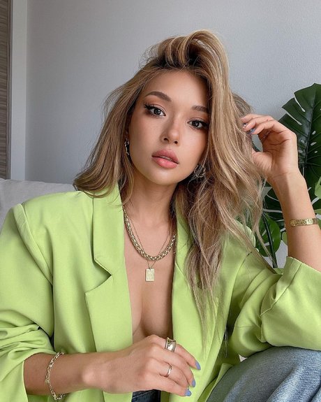 Sangyay Chen star nice photos