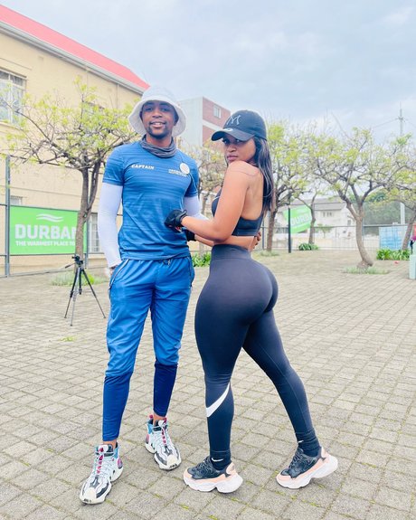 Sharon Gambu perfect model galleries