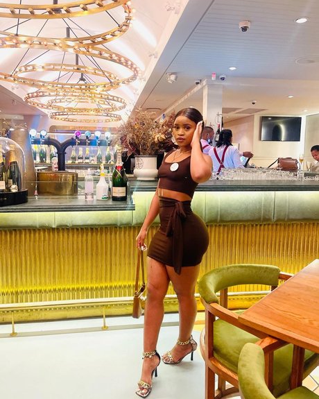 Sharon Gambu model beautiful gallery