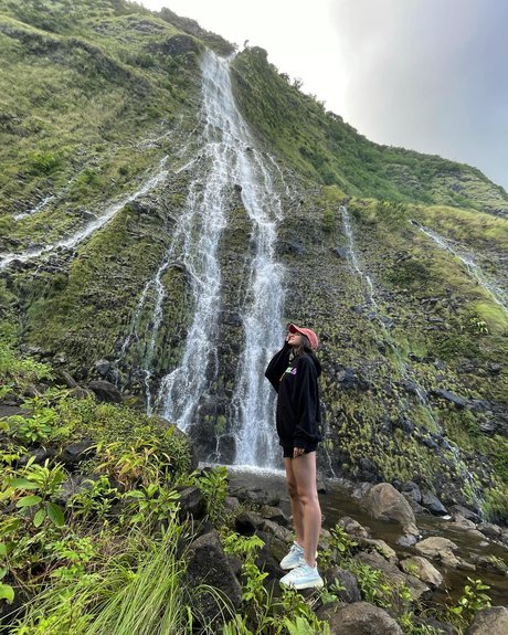 Yael Shelbia erotic model gallery