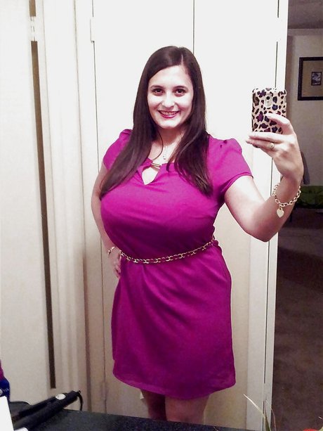 Avery Milla hot model galleries