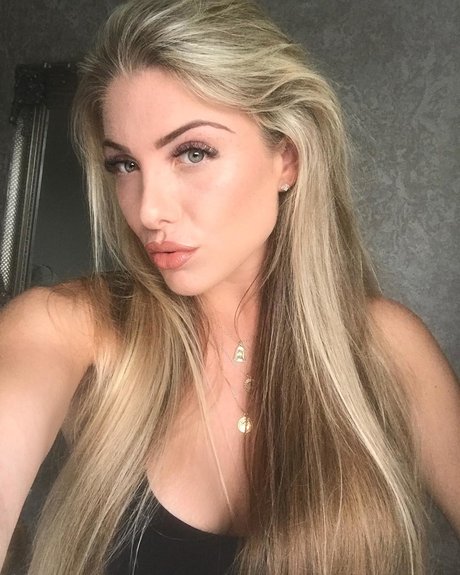 Bethany Samuels pornstar hot photo