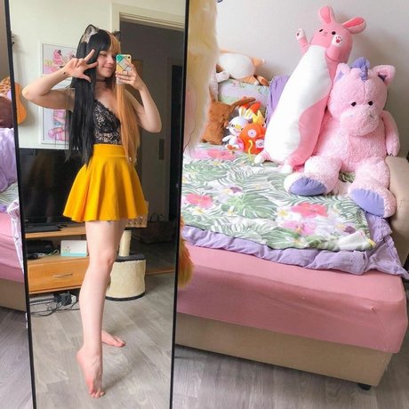 Lilsolle Chickpii adult model images