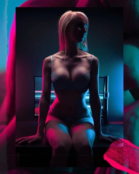 Manyazzzz adult model img