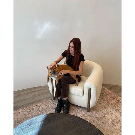 Scarlett Rose Leithold sexy actress photo