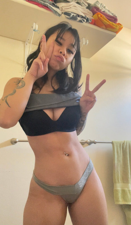 Tabi Lift pornographic actress photo