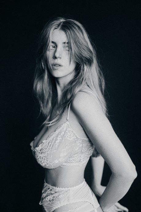 Agnes Verano top model img