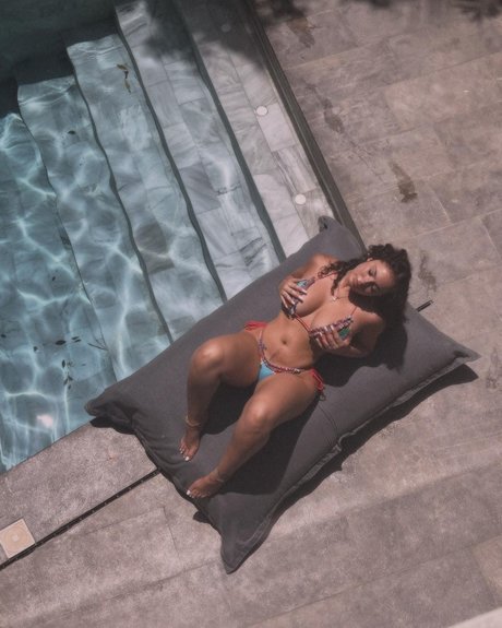 Ash Kash pornstar high quality photo