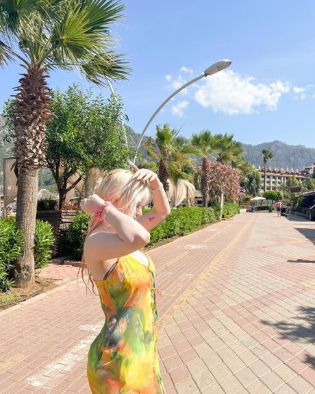 Ilay Serah sexy pornstar pic