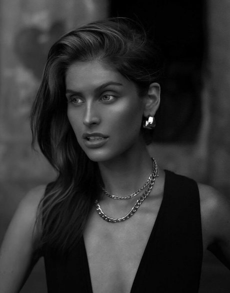 Nicole Sunde model high quality pic