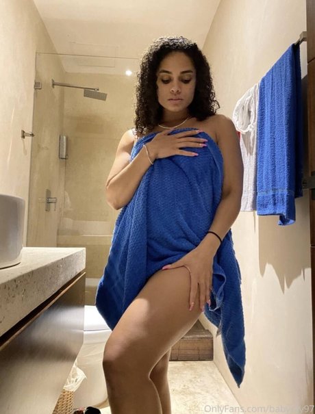 Ravyn Rochelle_ star erotic photos